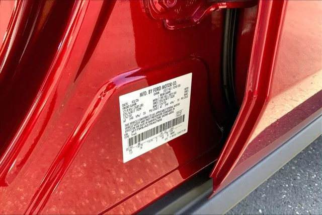 New 2026 Ruby Red Metallic Tinted Clearcoat Ford XLT image 13