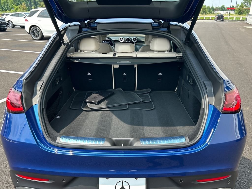 New 2026 Starling Blue Metallic Mercedes-Benz GLC 300 image 7