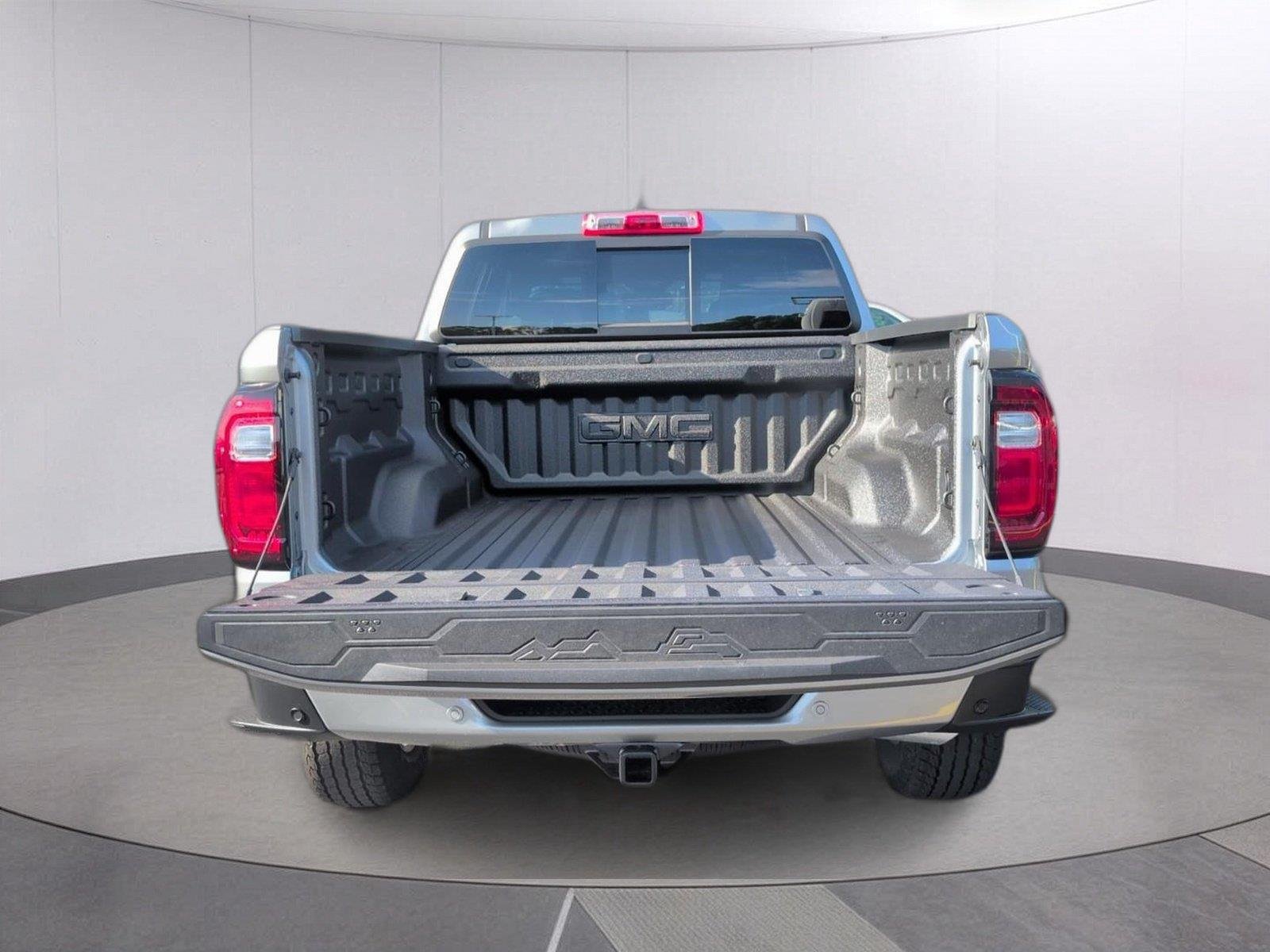 New 2026 Sterling Metallic GMC AT4 image 5