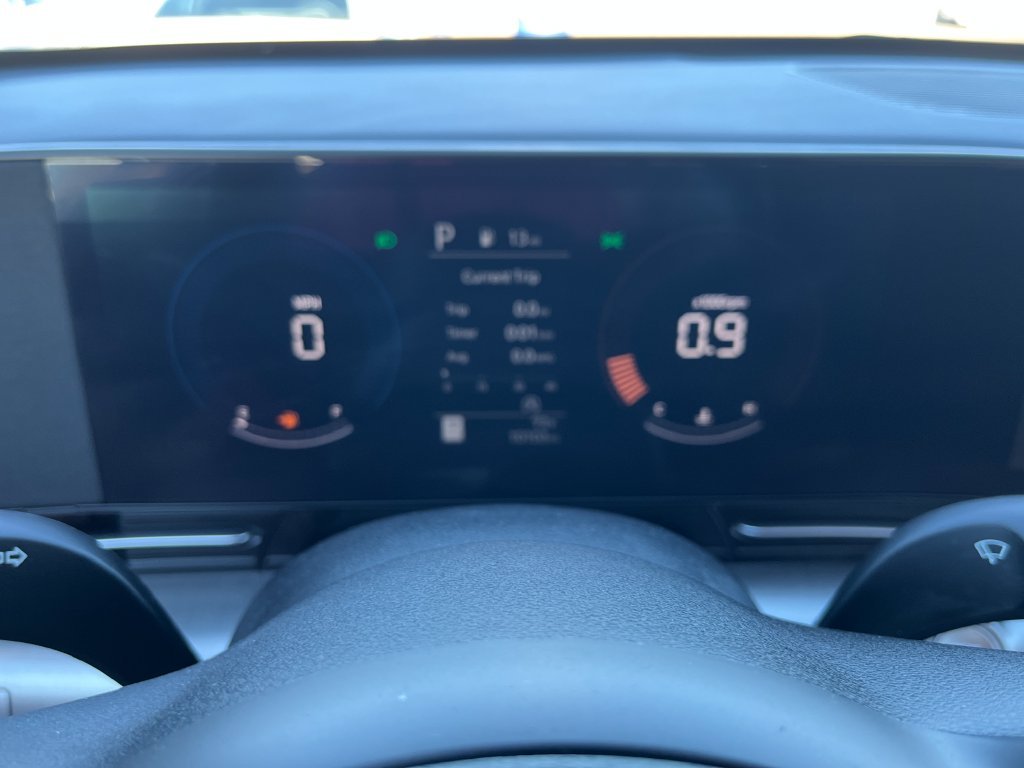 Used 2024 Red Hyundai SE image 15