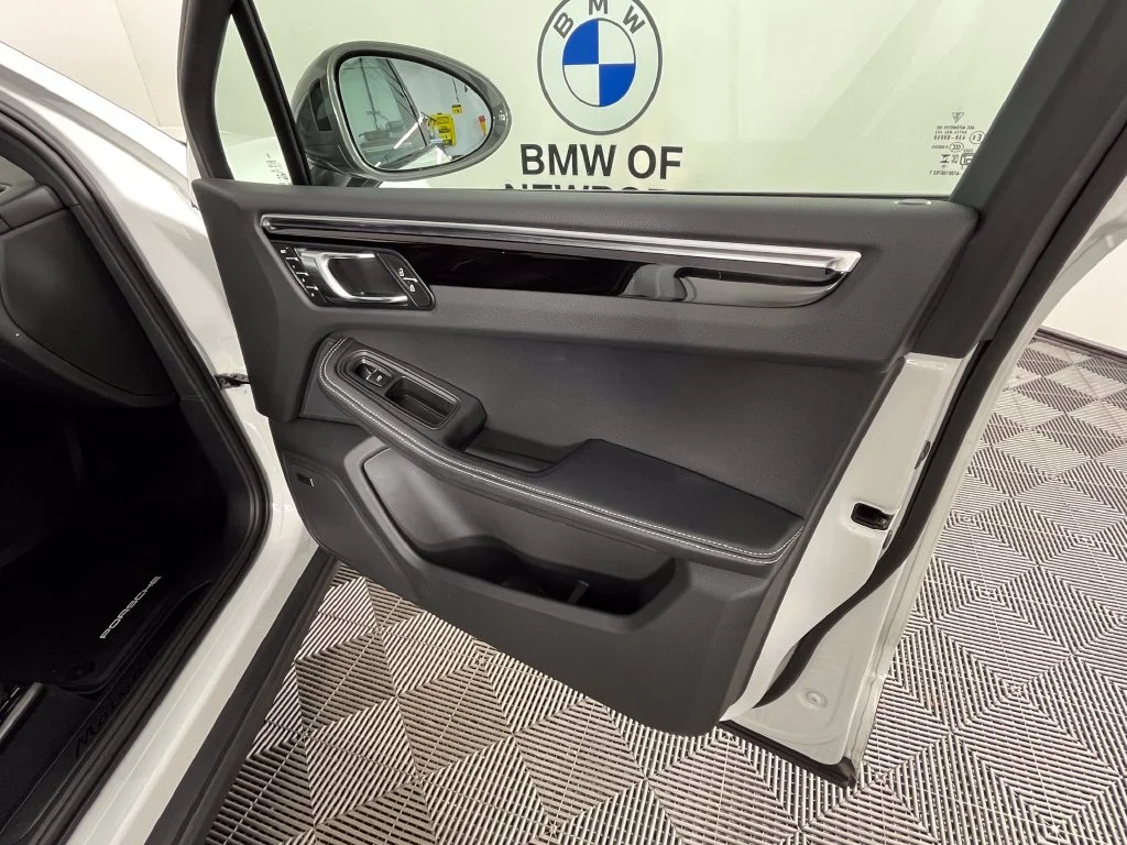 Used 2024 White Porsche Base image 22