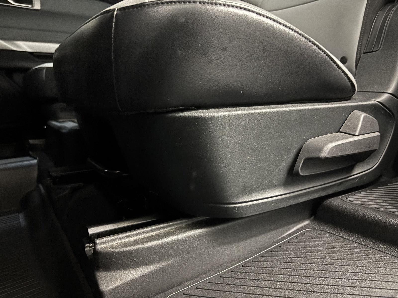 Used 2021 Agate Black Metallic Ford XLT image 31