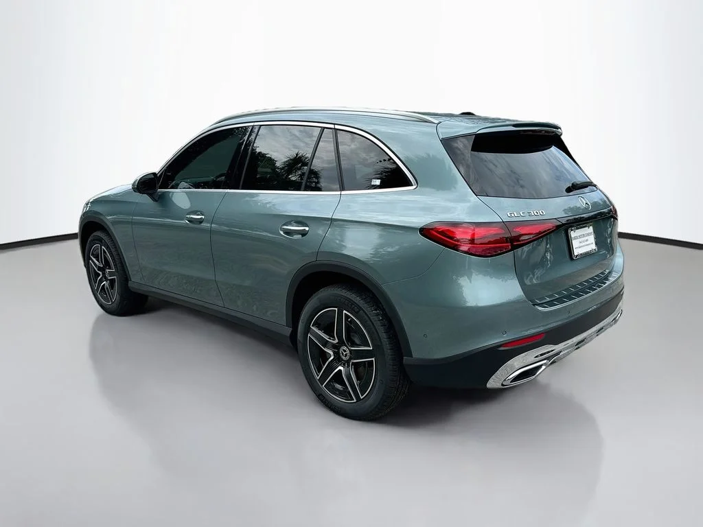 New 2026  Mercedes-Benz GLC 300 image 3
