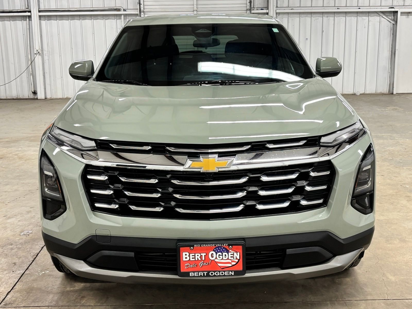 Used 2025 Green Chevrolet LT image 2