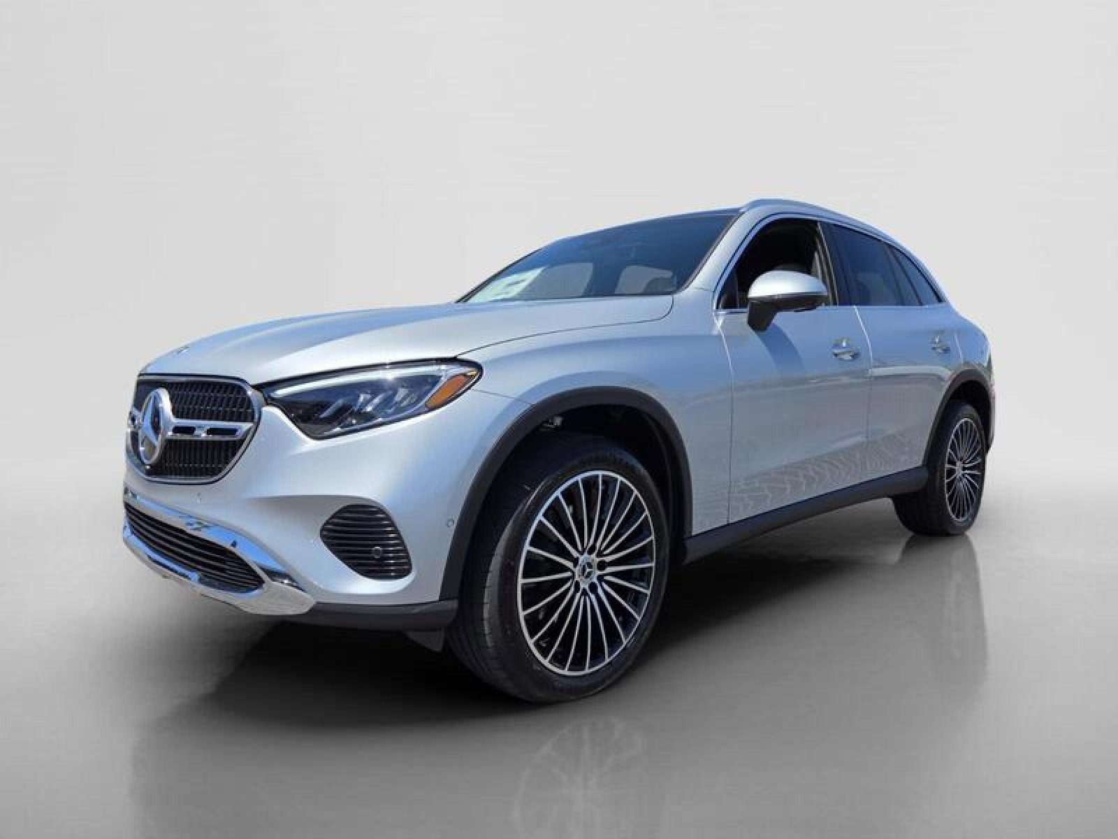 New 2026 Cirrus Silver Metallic Mercedes-Benz GLC 300 SUV image 8