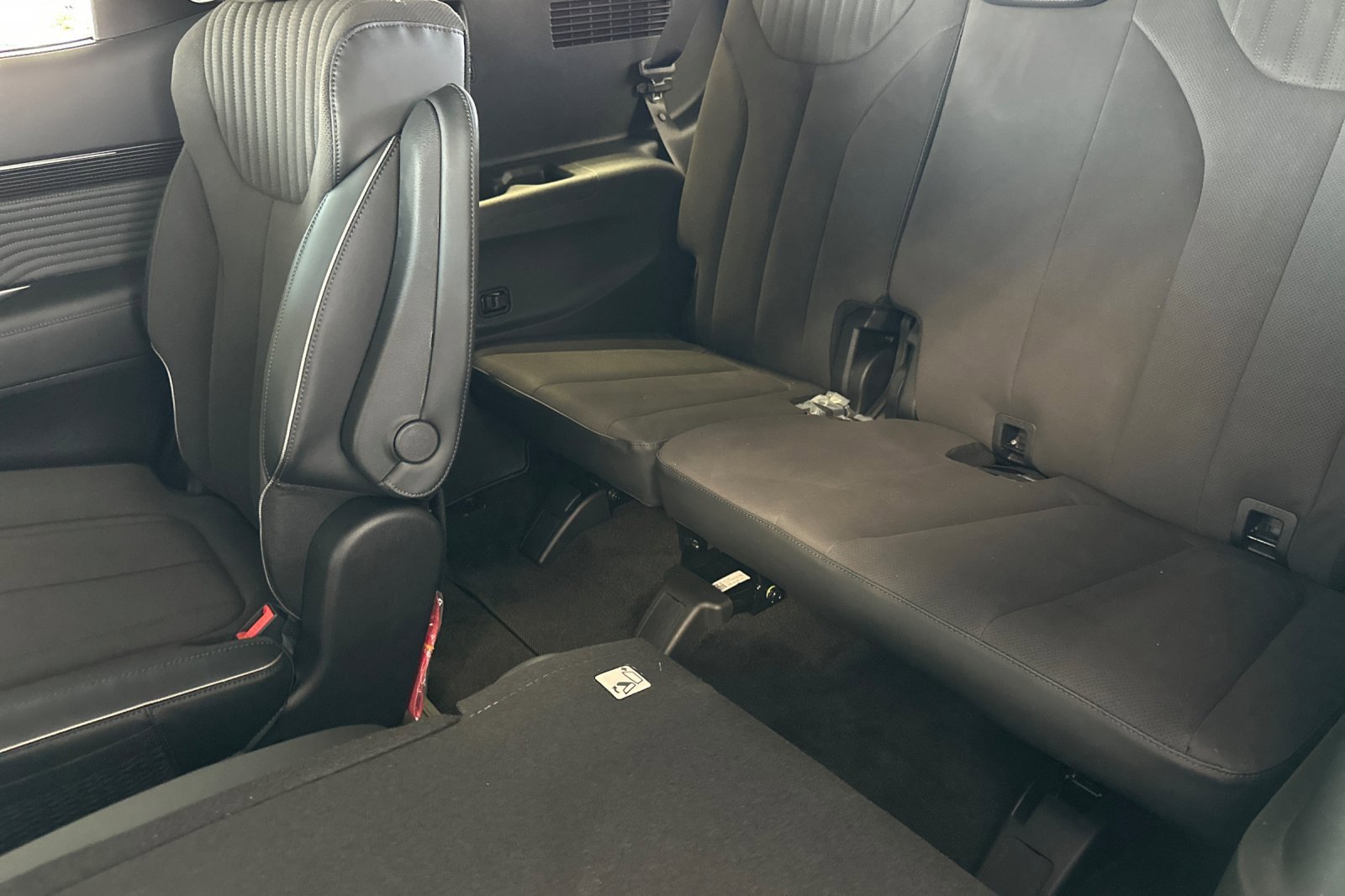 2025 Hyundai Palisade Calligraphy Night Edition - Photo 38