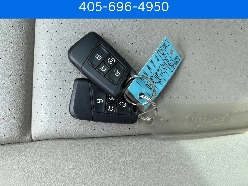 Pre-Owned 2020 Volkswagen Atlas 3.6L V6 SEL R-Line