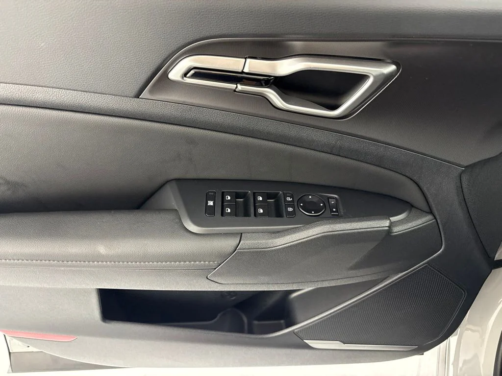New 2026 Wolf Gray Kia EX image 25