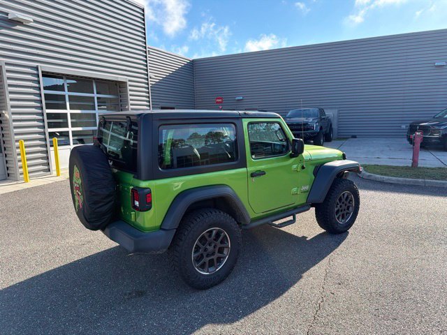 Used 2018 Green Jeep Sport image 5