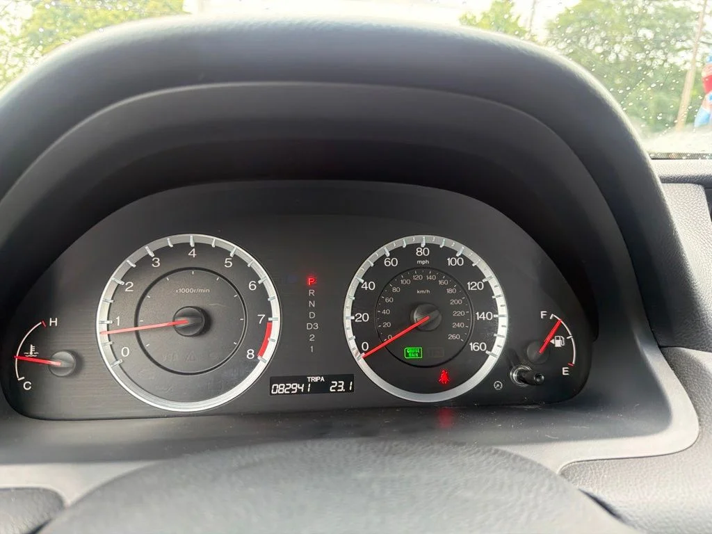 Used 2010  Honda LX-S image 25