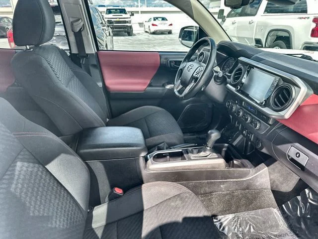 Used 2023 White Toyota SR5 image 23