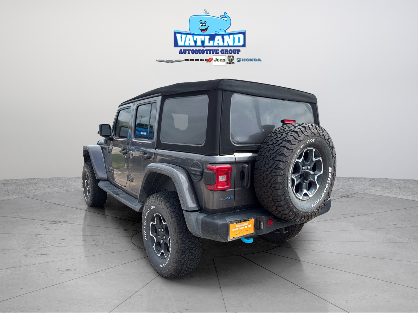 Used 2021 Gray Jeep Unlimited Rubicon 4xe image 3
