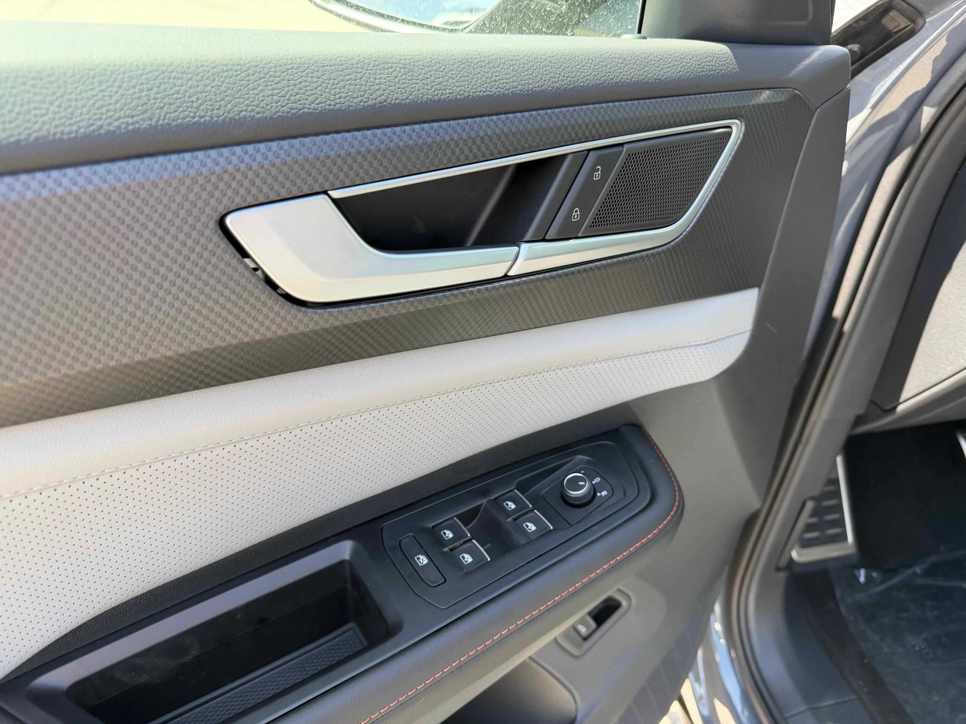 New 2026 Gray Volkswagen 2.0T Peak Edition image 16