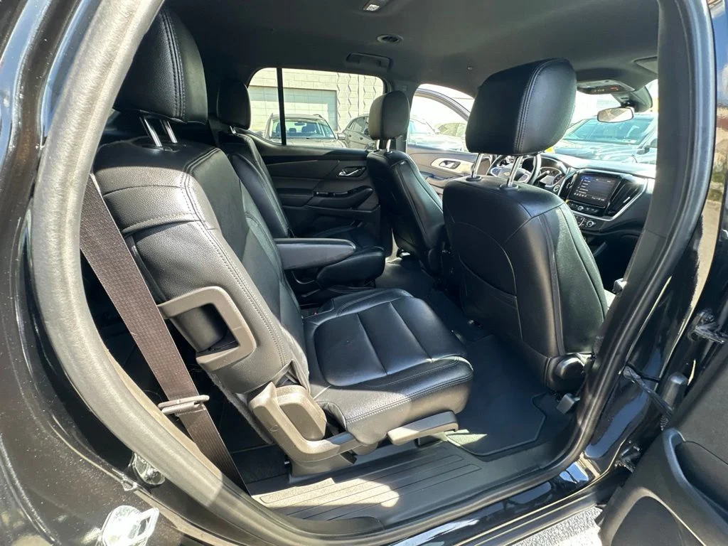 Used 2024 Black Chevrolet LT Cloth image 29