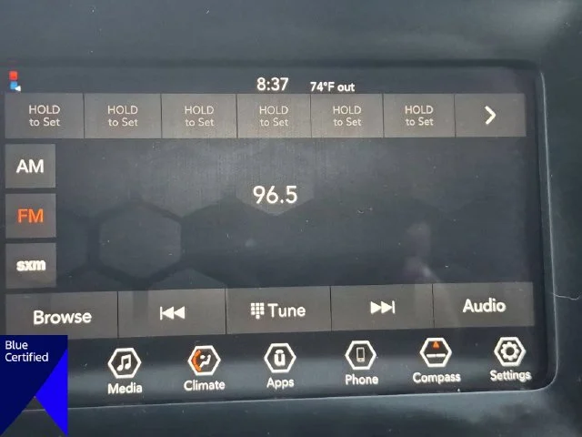 Used 2020 Silver Jeep Latitude image 25