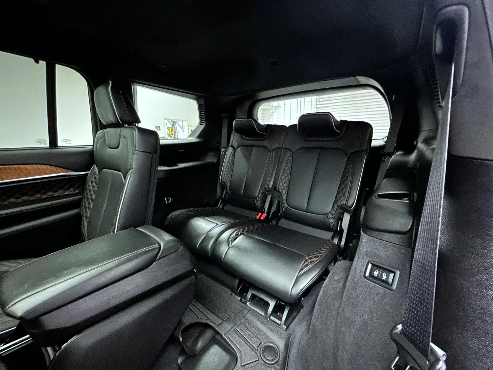Used 2023 Red Jeep Summit image 19