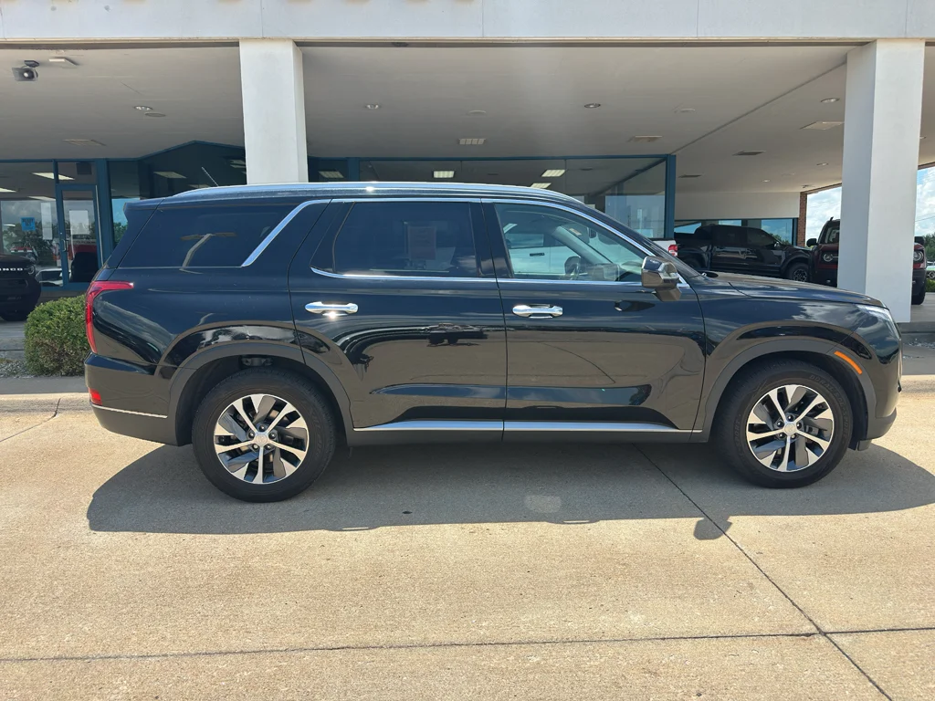 Used 2022  Hyundai SEL image 7