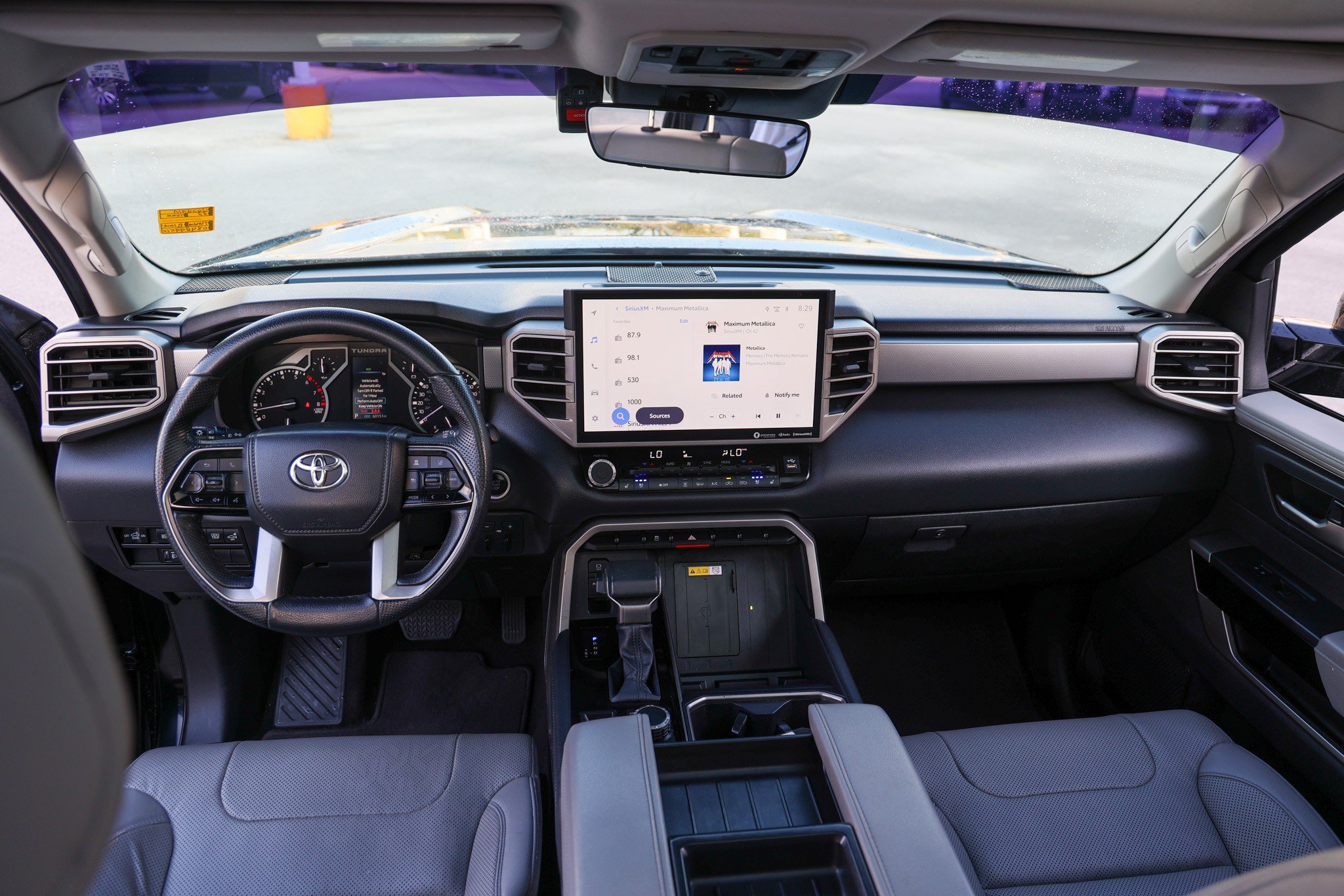 Used 2022 MIDNIGHT BLACK ME Toyota Limited image 48