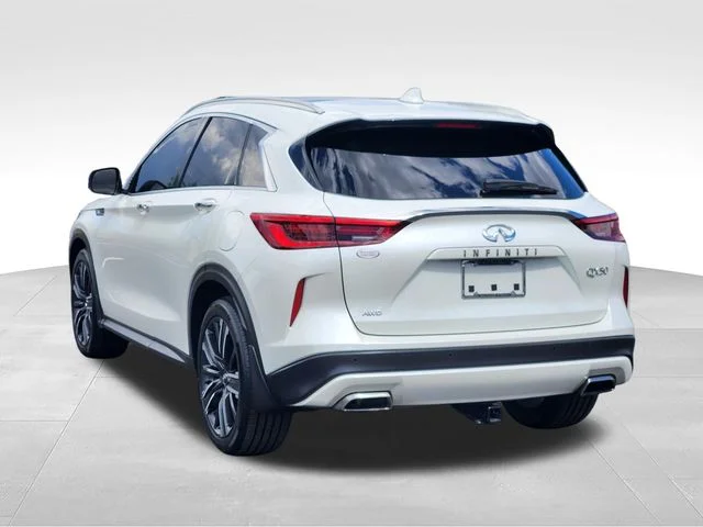 Certified Used 2021 Majestic INFINITI LUXE image 5