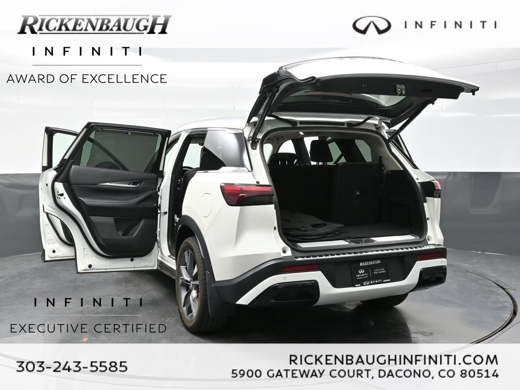 Certified Used 2023 White INFINITI LUXE image 47