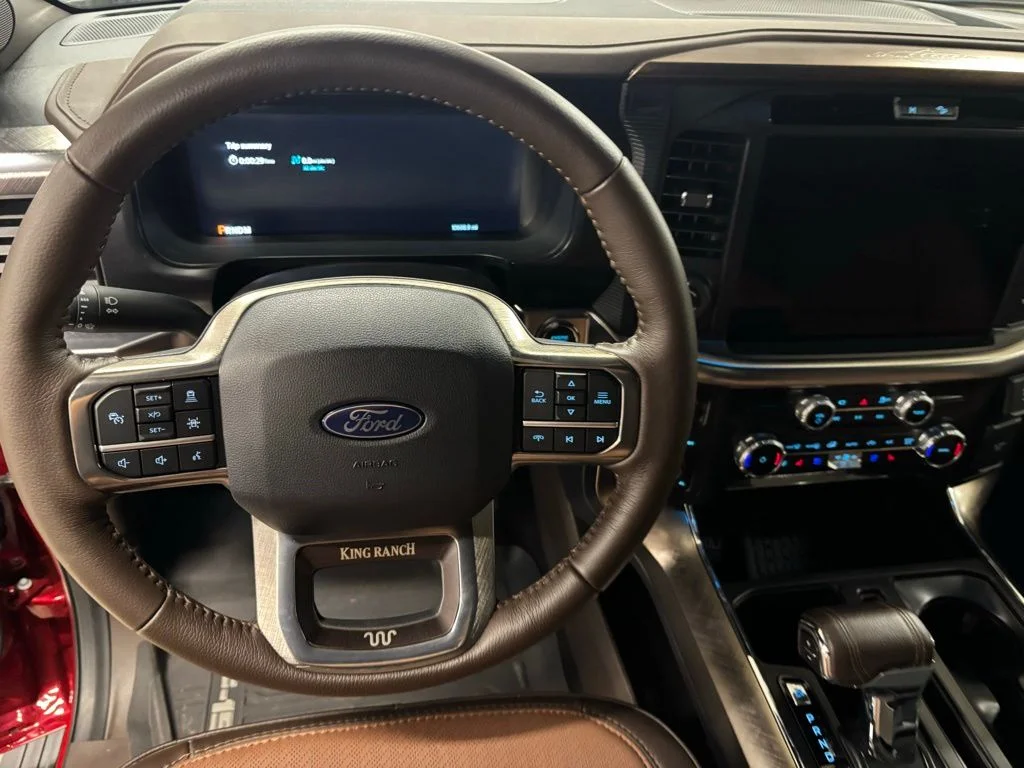 Used 2025 Red Ford King Ranch image 17