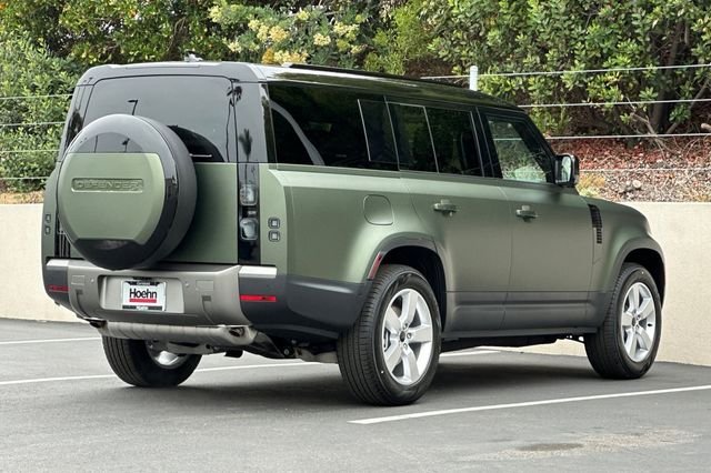 New 2026 Woolstone Green Land Rover S image 5
