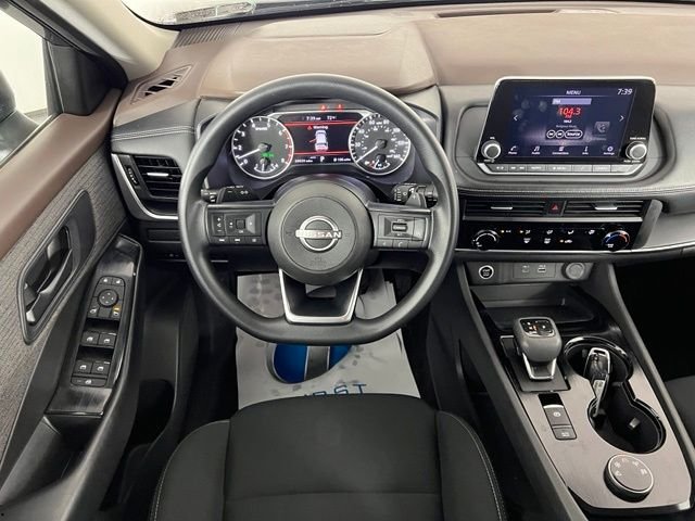 Used 2023 Gray Nissan S image 28