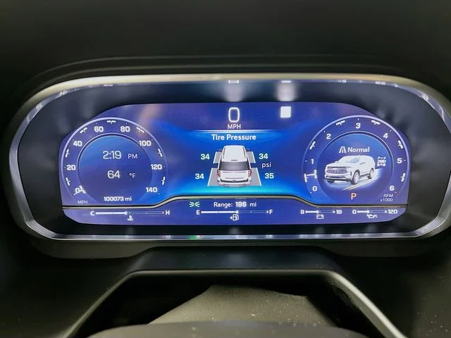 Used 2022 Red Chevrolet RST image 14
