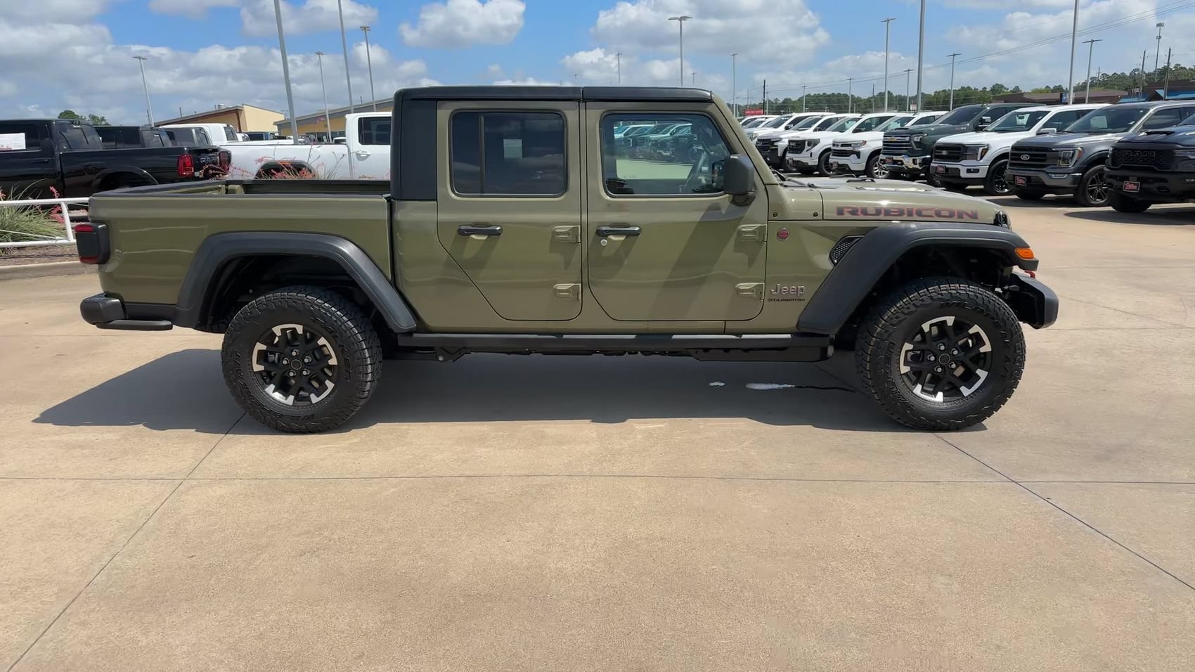 Used 2026 41 Jeep Rubicon image 2