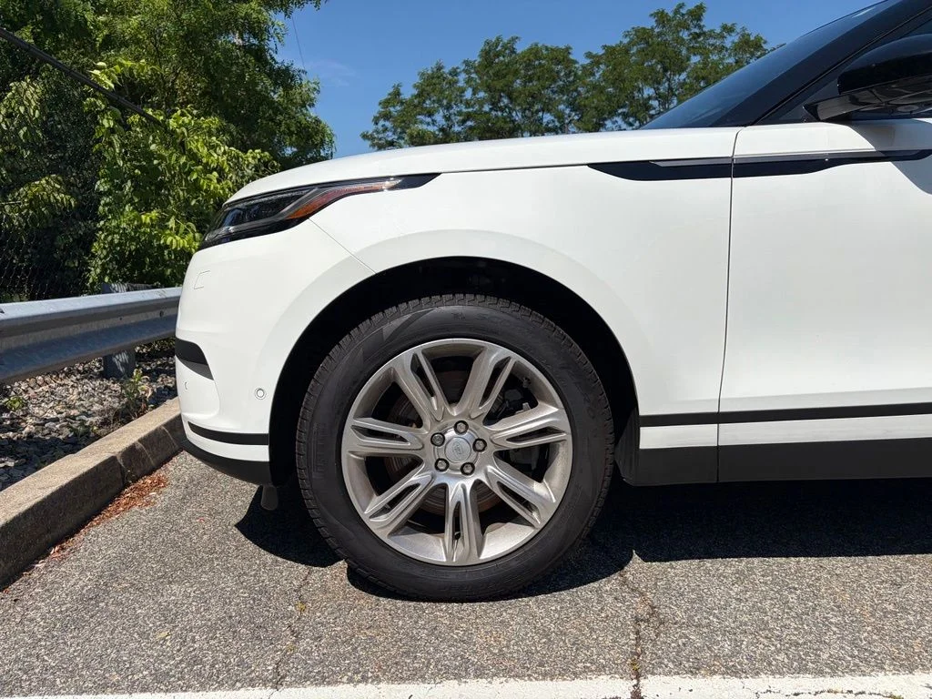 Used 2026 White Land Rover S image 9