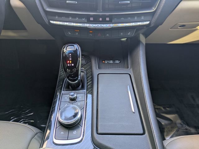 Used 2022 Crystal White Tricoat Cadillac Premium Luxury image 21