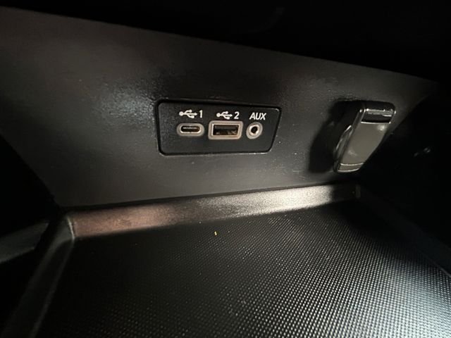 Used 2023 Silver Nissan 2.5 SV image 30