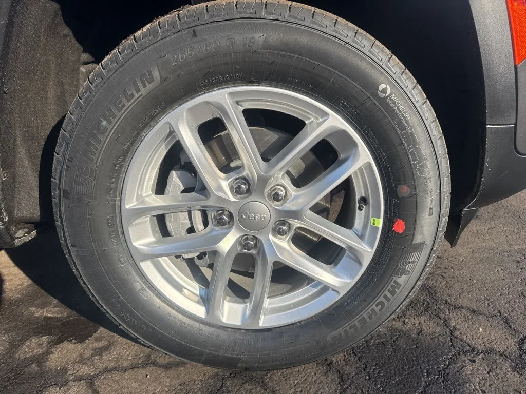 New 2026 Baltic Gray Metallic Clearcoat Jeep Laredo X image 58