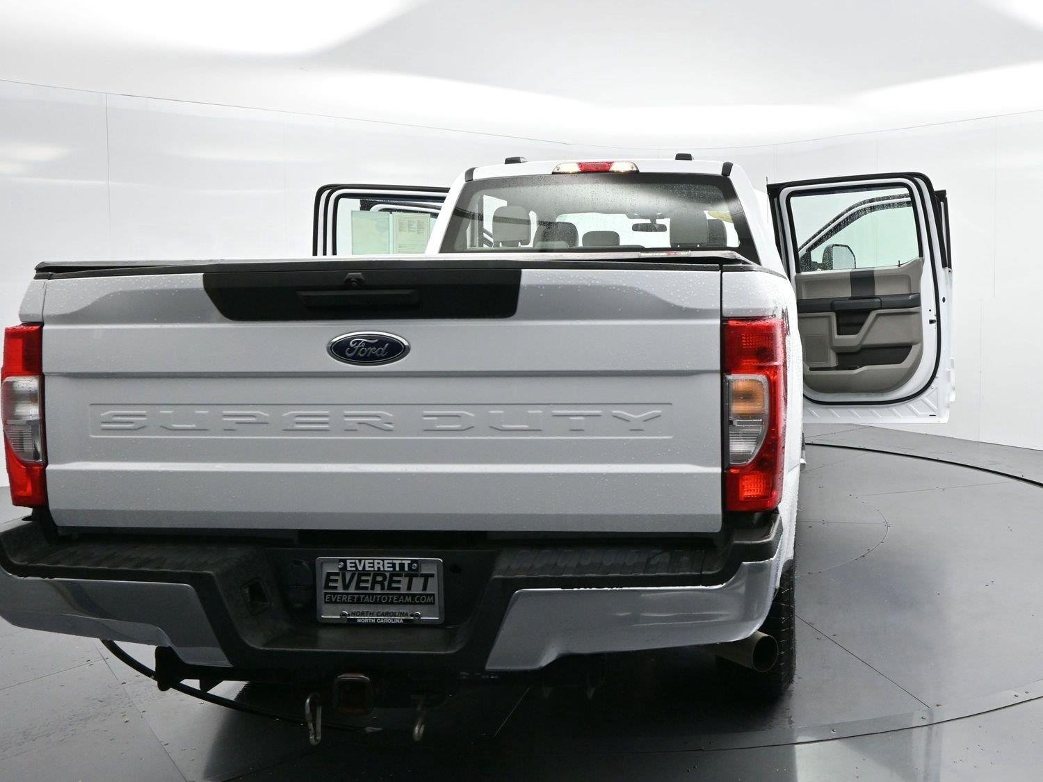 Used 2022 Oxford White Ford XL image 41
