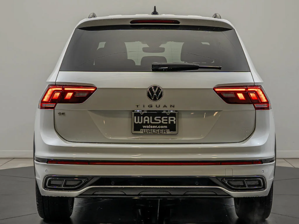 Used 2023 Opal White Volkswagen 2.0T SE R-Line Black image 6