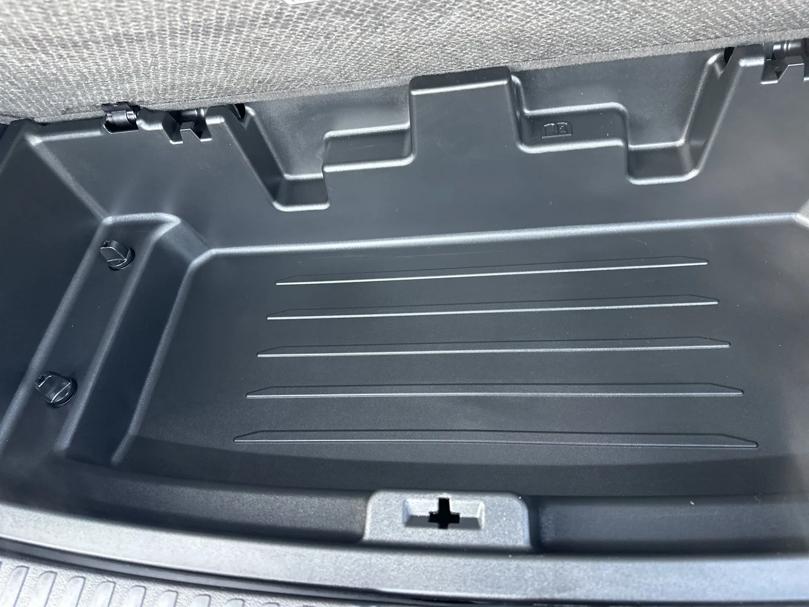Used 2024 Gray Chevrolet RS image 35
