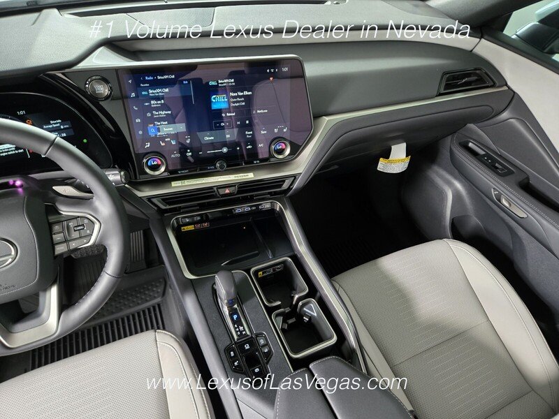 New 2026 Wind Chill Pearl Lexus PREMIUM AWD image 15