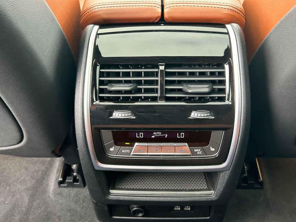2026 BMW X5 50e - Photo 33