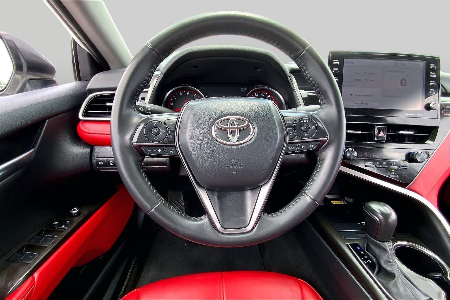 Used 2024 Wind Chill Pearl Toyota XSE image 6