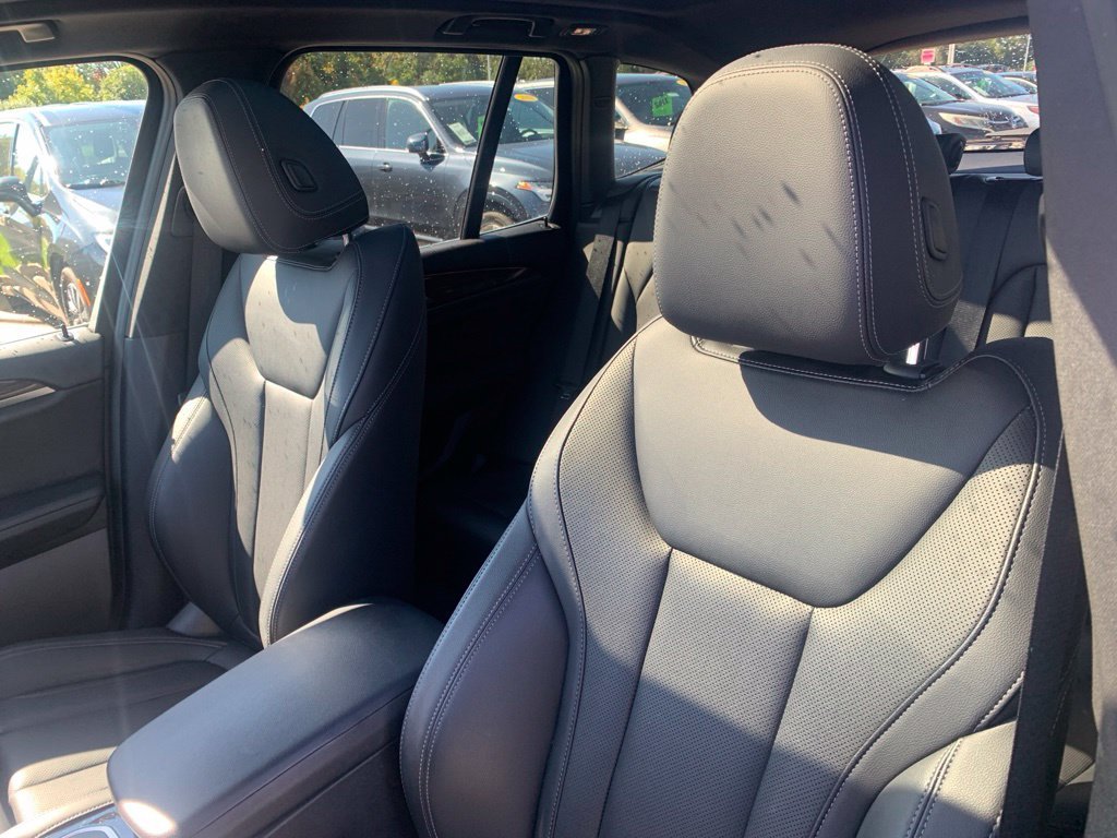 Used 2023 Black BMW xDrive30i image 15