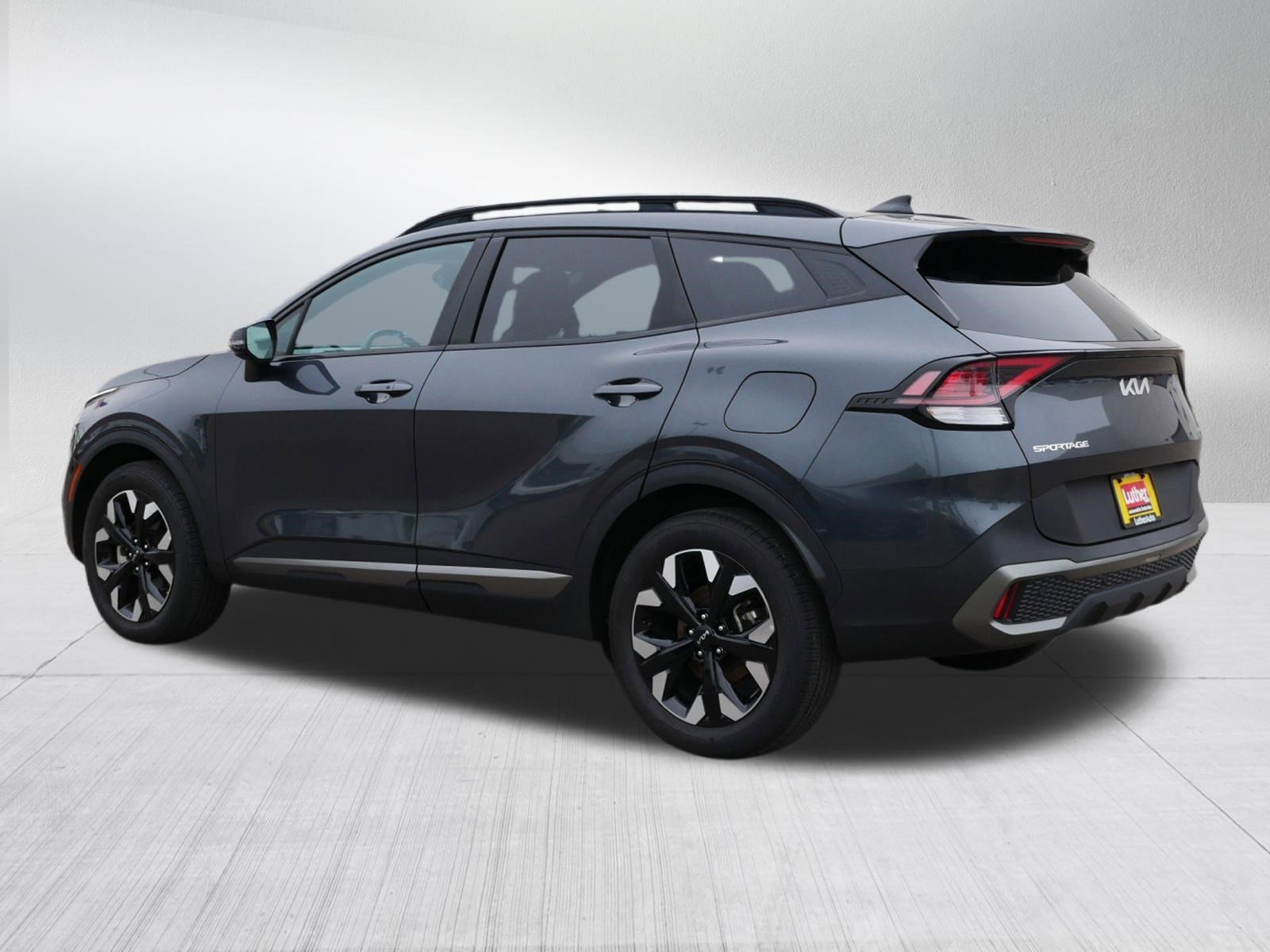 Used 2023 Gravity Gray Kia X-Line image 5