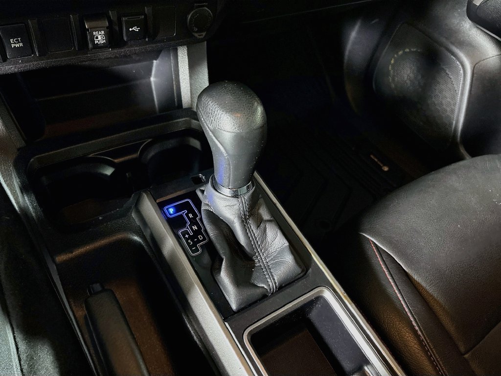Used 2021 Red Toyota SR5 image 17