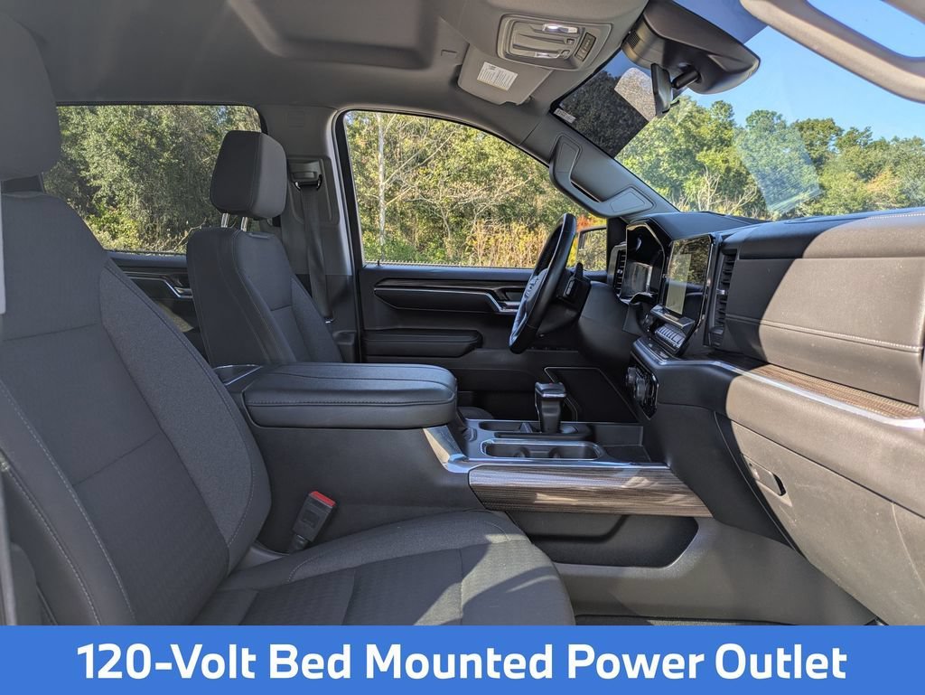 Used 2024 Summit White Chevrolet RST image 30