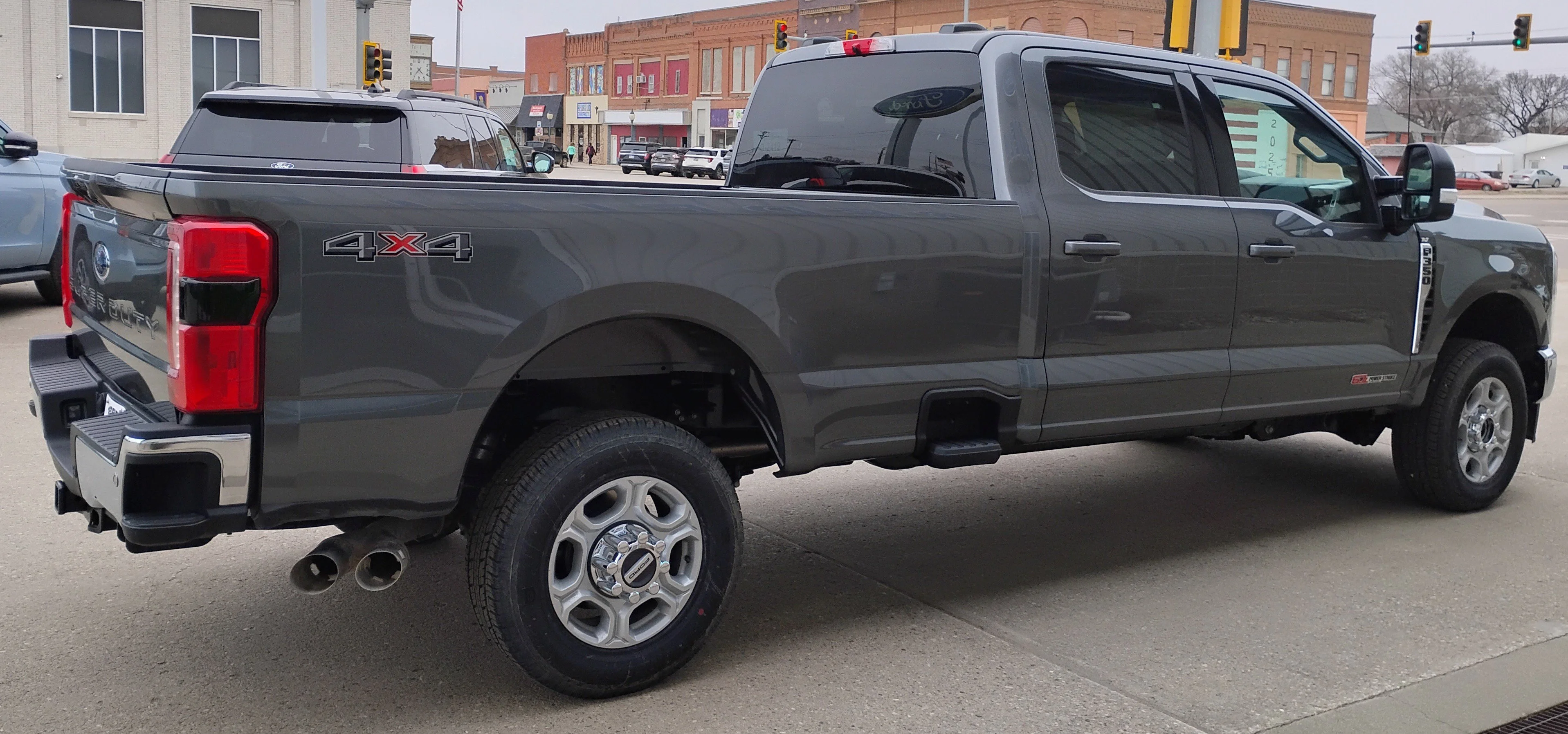 New 2026 Carbonized Gray Metallic Ford F-350® XLT image 5