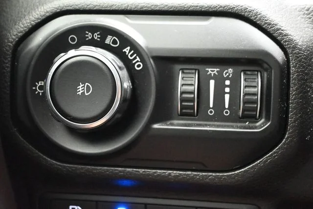 Used 2021 White Jeep Unlimited Sahara 4xe image 17