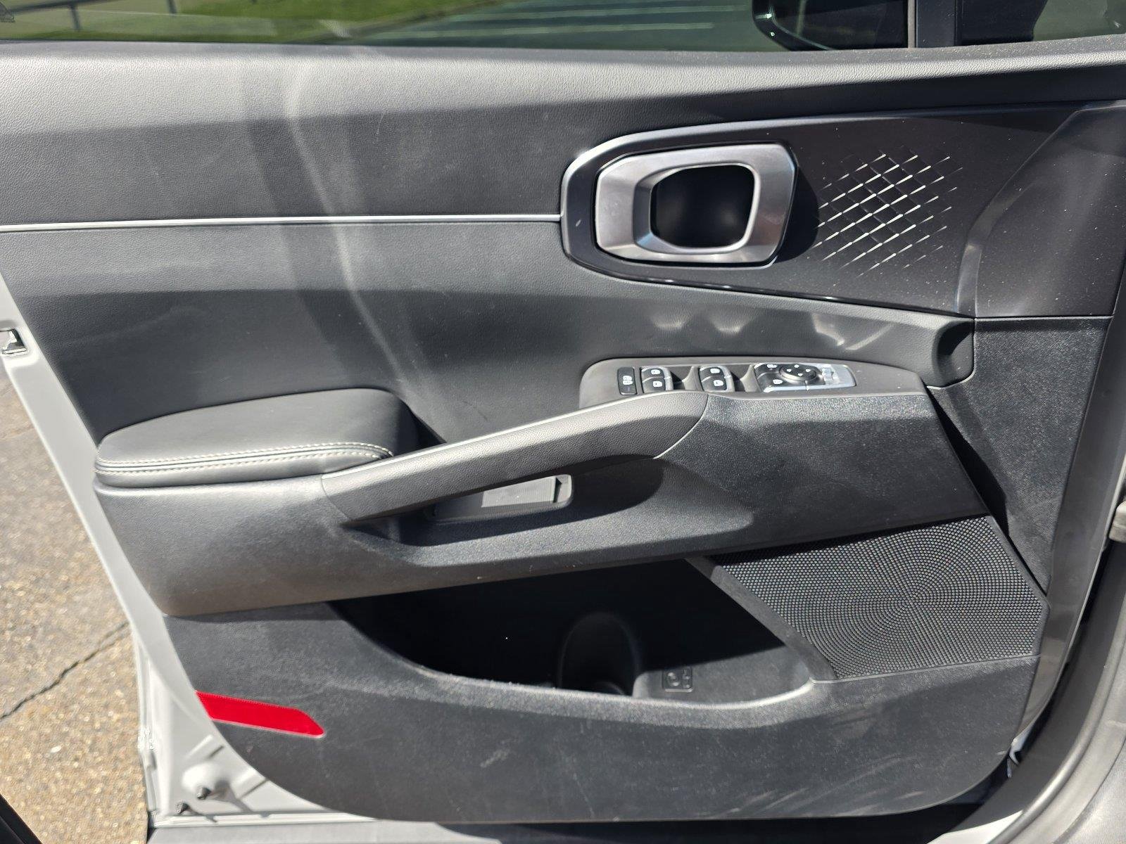 Used 2025 Wolf Gray Kia EX image 26