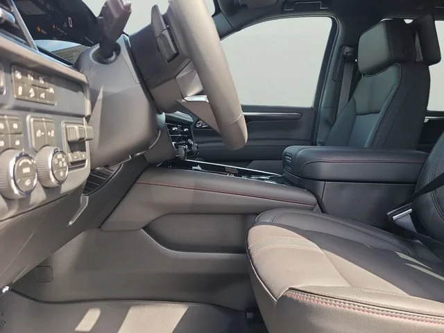 New 2026 Summit White Chevrolet RST image 22