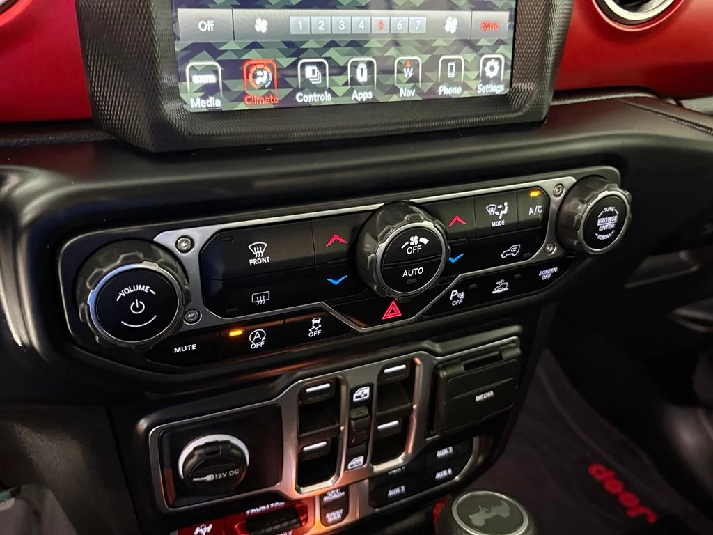 Used 2021 Green Jeep Unlimited Rubicon image 26