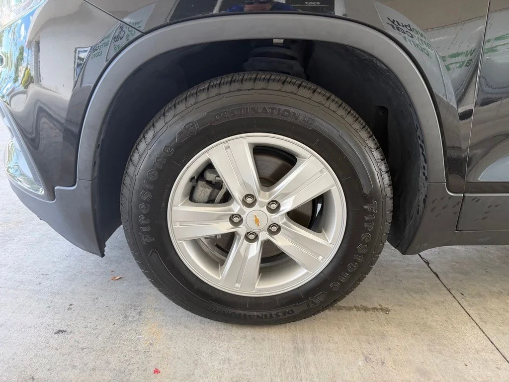 Used 2020 Black Chevrolet LS image 13