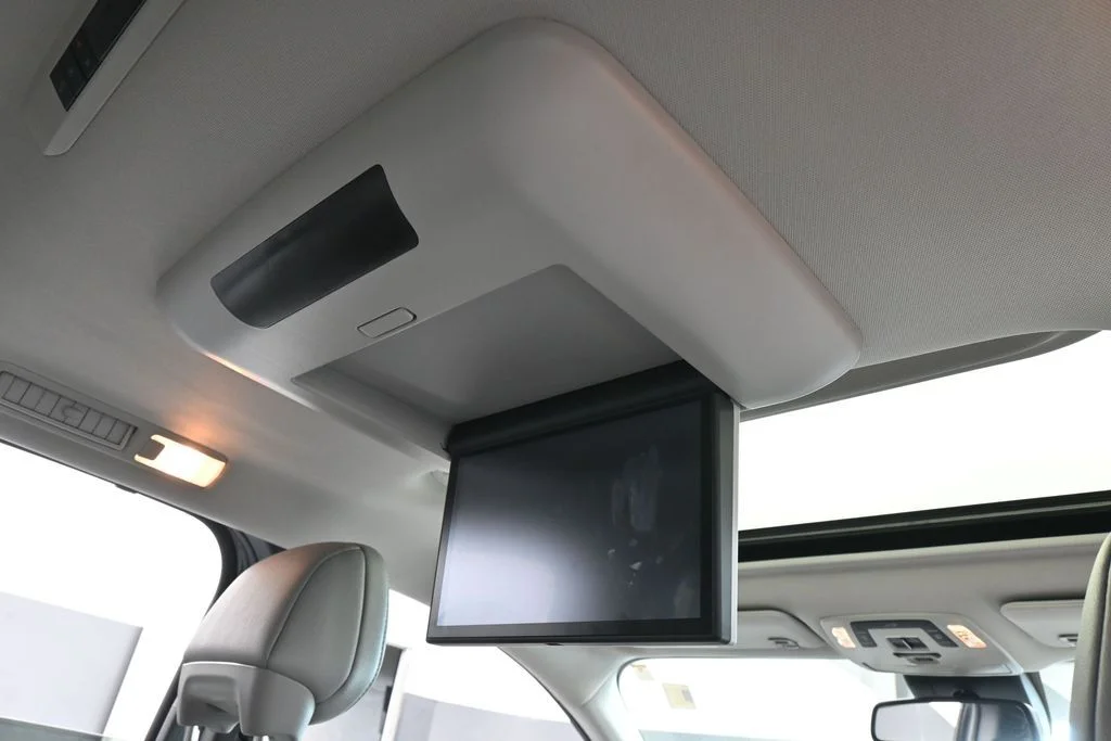 Used 2025 Midnight Black Metallic Toyota XLE image 45